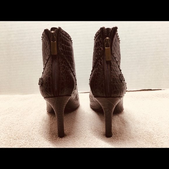 Burberry Alligator Bootie - Picture 3 of 7